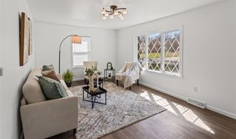 2425 La Salle Dr, Alton, IL 62002