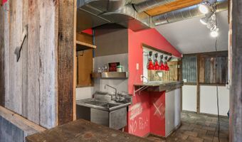 617 Green Blvd, Aurora, IN 47001