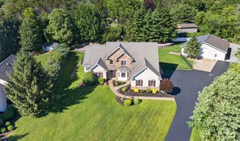 5 Normandy Sq, Guilderland, NY 12009