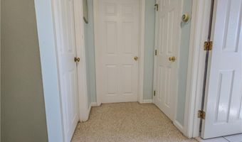 151 Willet Ave 5, East Providence, RI 02915