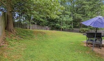 3749 Clear Lake Way NW, Acworth, GA 30101