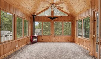 7 Wheeler Dr, Danbury, CT 06811