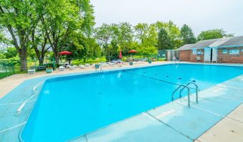 2700 E Bel Aire Dr 202, Arlington Heights, IL 60004