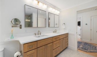 31 Wright Ln, Jamestown, RI 02835