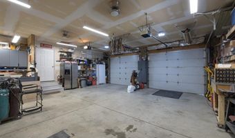 14 Absoraka Dr, Cody, WY 82414