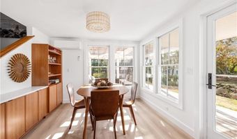 804 Mohegan Trl, Block Island, RI 02807