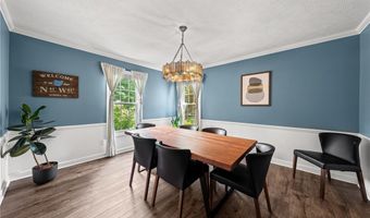 390 Willard Rd, Aurora, OH 44202