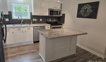32751 Valley Dr, Albemarle, NC 28001