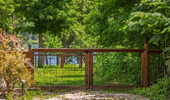 7105 SE Torch Lake Dr, Alden, MI 49612