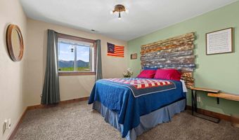 136 Goslin Loop, Cascade, ID 83611
