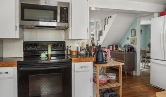 26 Wesley St Ct, Bath, ME 04530