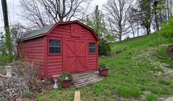 1520 Hash Ridge Rd, Barboursville, WV 25504