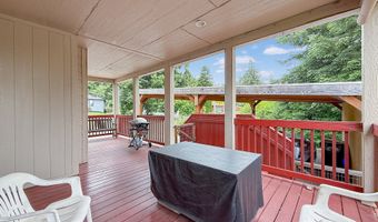 631 HASSETT St, Brookings, OR 97415