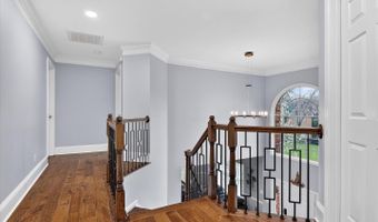 22557 MIDDLEBURG CHAPEL Ct, Ashburn, VA 20148