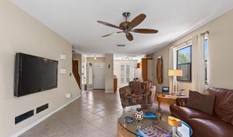 186 PINE St, Atlantic Beach, FL 32233