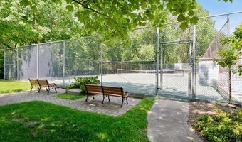 10619 WEYMOUTH St 102, Bethesda, MD 20814