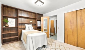 1001 Hickory Hills Dr, Angola, IN 46703