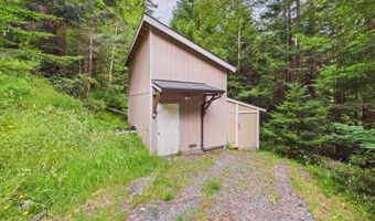 7090 Fickle Hill Rd, Arcata, CA 95521