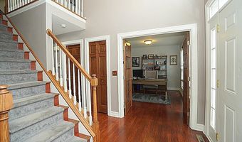 47 Timber Cove Ct, Amherst, NY 14051