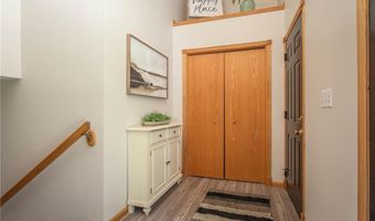 1316 Armstrong Rd NW, Alexandria, MN 56308