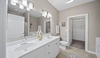 5939 Naughten Pond Dr, Columbus, OH 43213