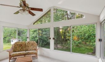 7304 WESTWIND Dr, Bowie, MD 20715