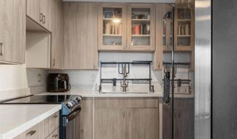 522 Niau St, Kahului, HI 96732
