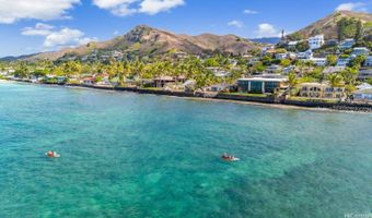 756 Mokulua Dr, Kailua, HI 96734