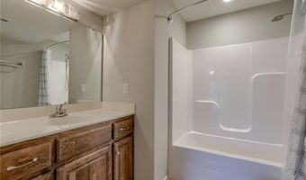 14145 Amanda Ln, Basehor, KS 66007