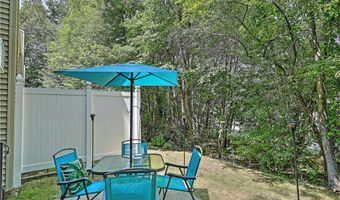 28 Marigold Cir, North Providence, RI 02904