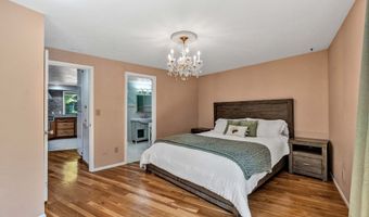 20333 S SWEETWOOD Ln, Oregon City, OR 97045