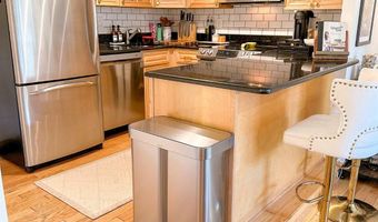 140 N BEDFORD St A, Arlington, VA 22201