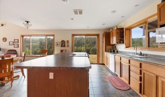 30 Alum Creek Rd, Aladdin, WY 82710