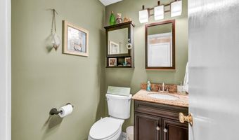 116 Homestead Ln 116, Brookfield, CT 06804