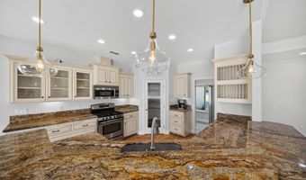 16550 Bamboo Ct, Anderson, CA 96007