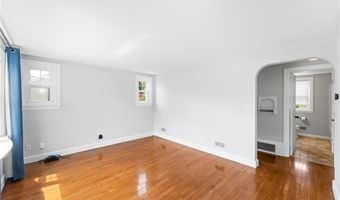 32 Rosemere Dr, East Providence, RI 02914