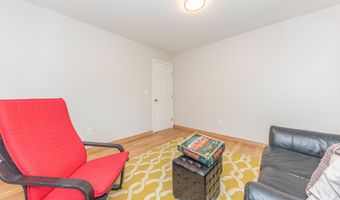 2728 Kimberley Rd, Ann Arbor, MI 48104