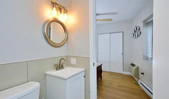1117 Capella South Way 1117, Newport, RI 02840