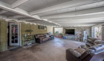9555 Hierba Rd, Agua Dulce, CA 91390