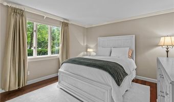 111 Harrison Ave B4, Newport, RI 02840