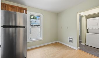 17 Lake Ave, Danbury, CT 06810