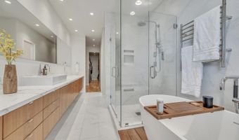 160 Park Pl, Arnolds Park, IA 51331