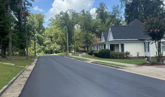 74 Lafayette St, Alexander City, AL 35010