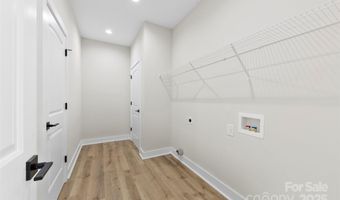105 Darvee Rd, Blacksburg, SC 29702