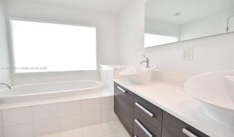 2950 NE 188th St 336, Aventura, FL 33180