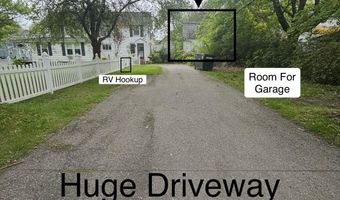 75 Ledgelawn Ave, Bar Harbor, ME 04609