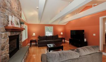 4 Quarry Ct, Auburn, NH 03032
