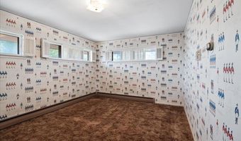 826 SKYLINE Dr, Cheyenne, WY 82009