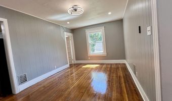 213 Vrooman Ave 2nd Floor, Amsterdam, NY 12010