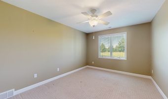 26255 Country Side Dr, Adel, IA 50003